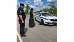 Священник окропил трассу «Самара-Бугуруслан» по просьбе ГИБДД