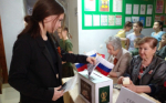 Посмотрели спектакль, передали письма