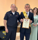 Заместитель начальника-начальник отделения по работе с личным составом МО МВД России «Бугурусланский» Владислав Головин поздравил подшефников с окончанием школы