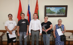 Глава Бугуруслана Дмитрий Дьяченко вручил ключи от квартир детям-сиротам