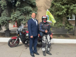 Покоряет Россию на байке. Дмитрий Дьяченко рассказал об особенной гостье Бугуруслана