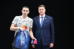 Юные оренбуржцы, спасшие родных на пожаре, удостоены медалей