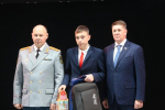 Юные оренбуржцы, спасшие родных на пожаре, удостоены медалей