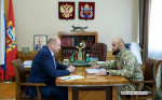Евгений Солнцев встретился с Героем России Михаилом Михайловым