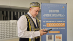 Бугурусланец посетил избирательный участок в национальном костюме