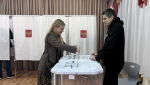 Бугурусланцы семьями принимают участие в голосовании