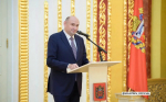Евгений Солнцев поздравил педагогов Оренбуржья с Днем учителя